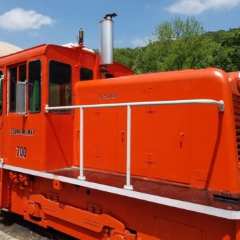 Eureka Springs & North Arkansas Railway red locomotive