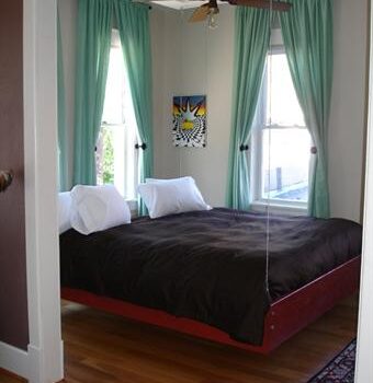 Eureka Springs Lodging