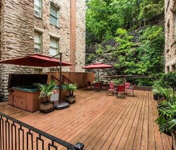 Eureka Springs Lodging