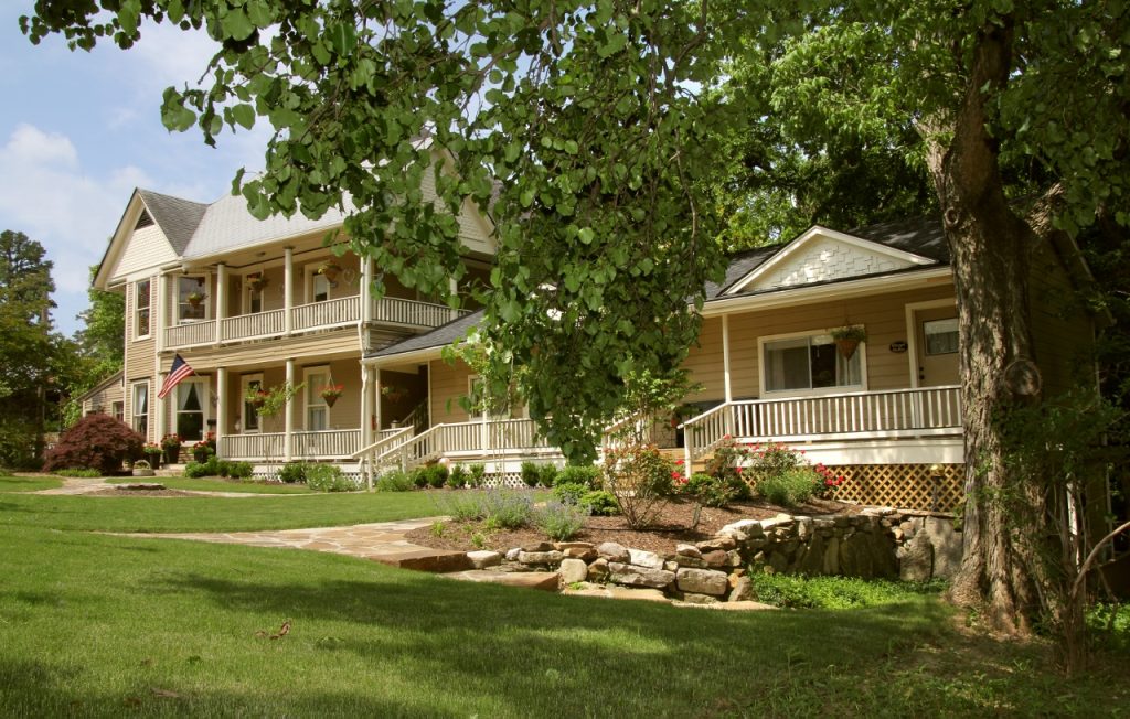 Heartstone Inn Cottages