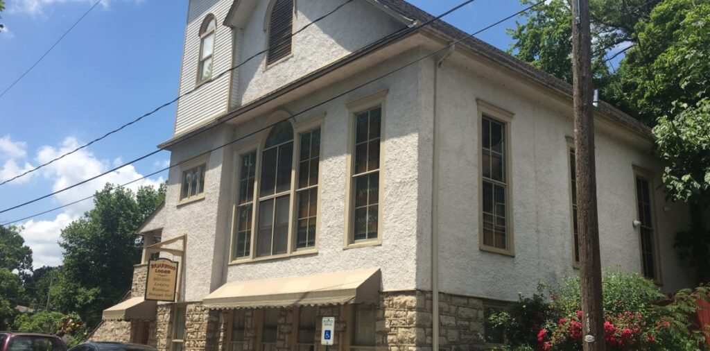 Eureka Springs Lodging