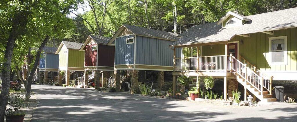 All Seasons Treehouse