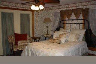 Eureka Springs Lodging