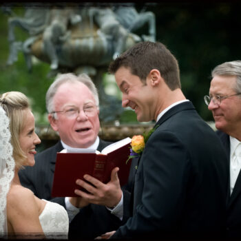 Eureka Springs Wedding Photo bride and groom getting married