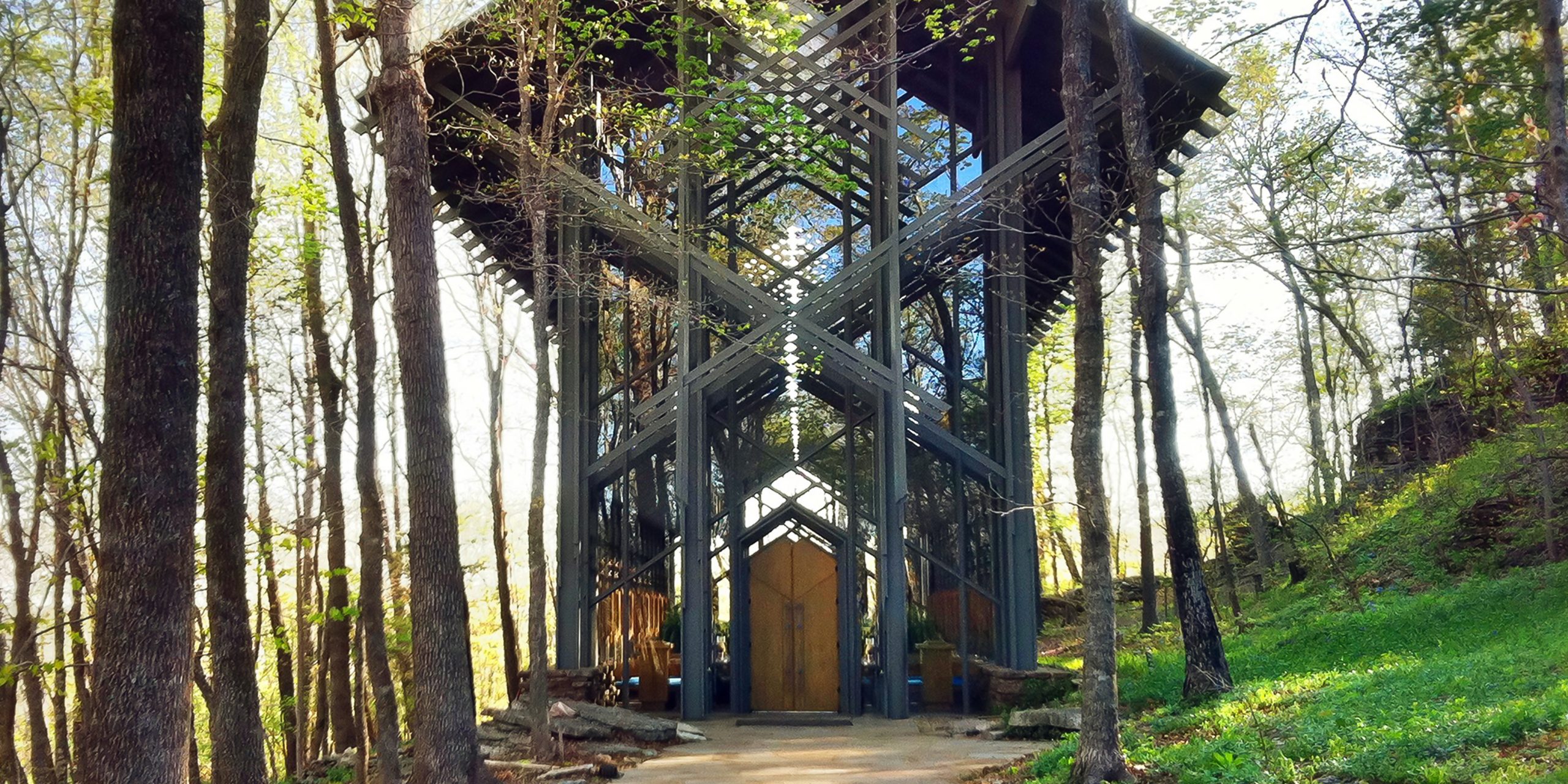 Featured image for “13 Must-Post Instagrammable Spots in Eureka Springs”