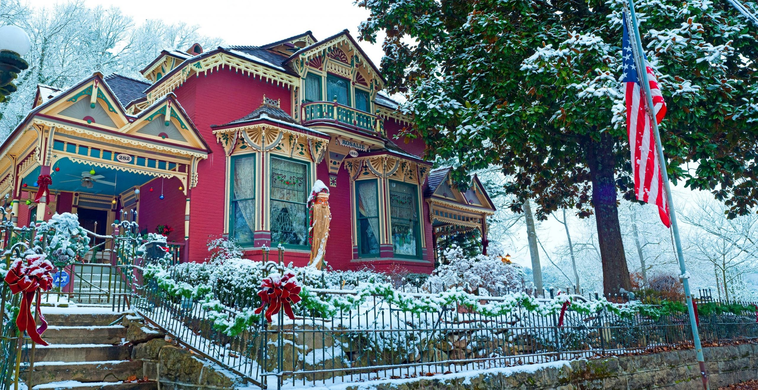 Holidays in Eureka Springs