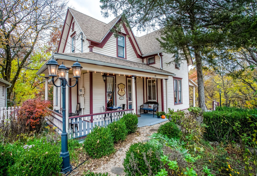 Featured image for “5 Ojo Inn Bed and Breakfast”